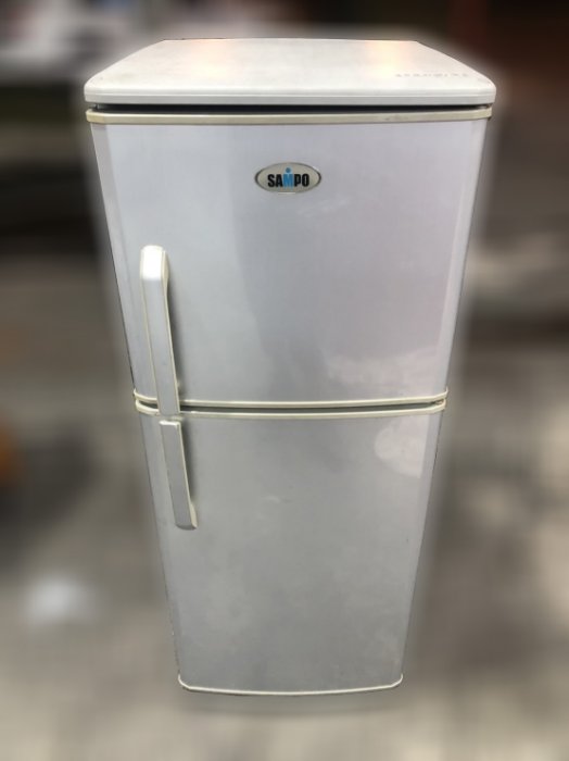 台北二手家具 泰山宏品二手家具館*RE81631*聲寶小雙門冰箱120公升*冷藏冷凍櫃 二手家電 洗衣機 冷氣空調新竹