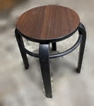 台北二手家具買賣 推薦 泰山宏品中古傢俱館 * F101AE * 胡桃色鐵腳椅凳 * 辦公椅 化妝椅 辦公椅 電腦椅