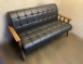 台北二手家具 泰山宏品二手家具館* A101803* 全新滿天星3人黑皮沙發 * 二手中古 茶几 餐椅 布沙發 實木組椅