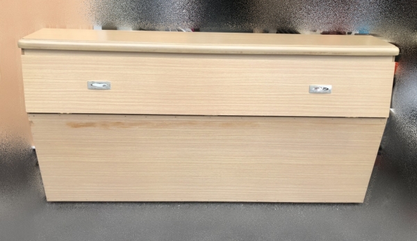 台北二手家具買賣 推薦 泰山宏品中古傢俱館* B42817* 白像色五尺床頭櫃* 二手中古 床頭片 床箱 床頭櫃 床邊櫃