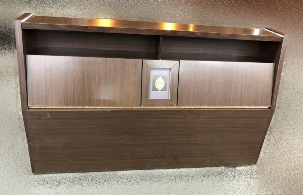 台北二手家具買賣 推薦 泰山宏品中古傢俱館 B22506 * 胡桃5尺床頭箱* 二手中古 床頭片 床頭箱 床頭櫃 床邊櫃