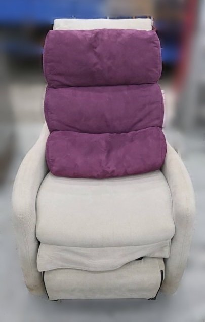 台北二手家具 二手家電 推薦泰山宏品二手家具館 A110306*OSIM按摩椅* 二手健身/運動器材買賣 踏步機 跑步機