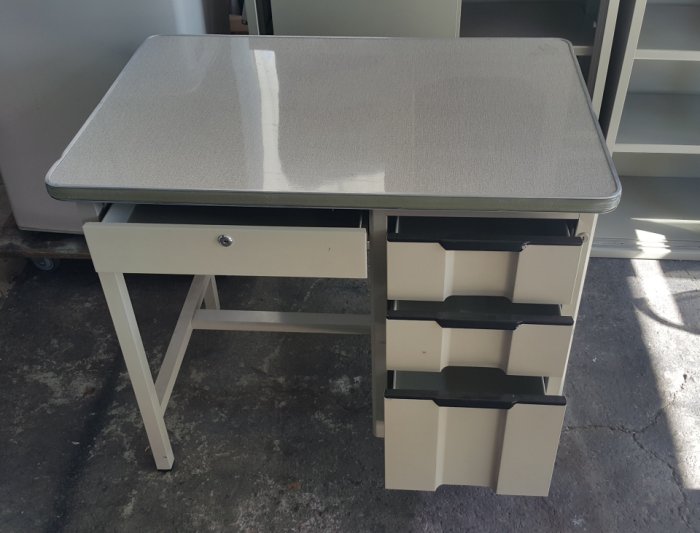 樂居二手家具 家電 全新中古傢俱賣場 CE0126AJ1 四抽辦公鐵桌*辦公桌 書桌 電腦桌 工作桌 各式桌椅出清拍賣
