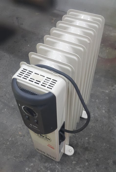 樂居二手家具 X51016AJH 嘉儀恆溫葉片式電暖器 2手電暖氣 暖爐 生活家電 冷氣空調 【全新中古傢俱家電】