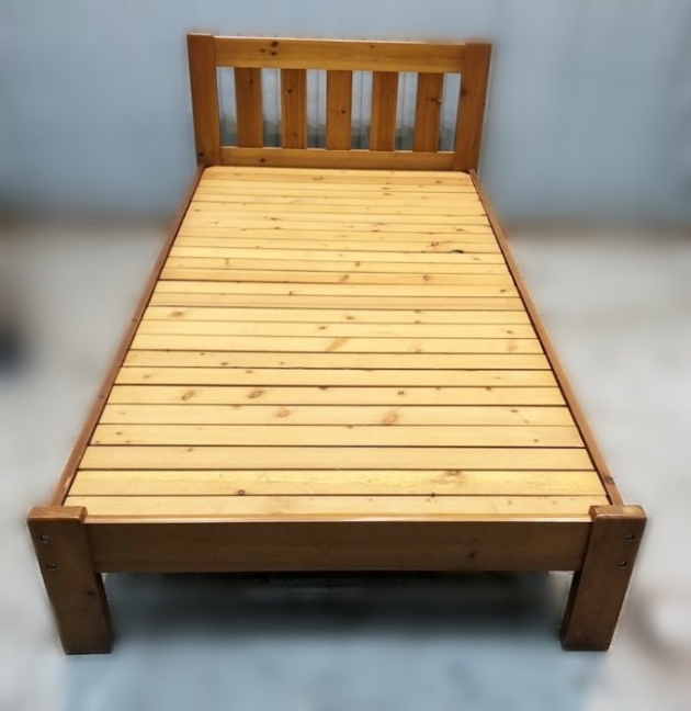 樂居二手家具 便宜2手傢俱拍賣 (中)B10501實木3.5尺床架* 中古床組 床底 床墊 床頭櫃 床架 台北台中新竹