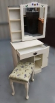 樂居二手家具(北) 便宜2手傢俱拍賣B81102*白色化妝台+椅子* 鏡台 梳妝台 化妝桌椅 二手臥室家具