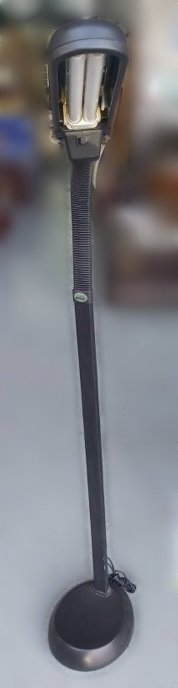 樂居二手家具(北) 便宜2手傢俱拍賣X5110705*黑色檯燈* 二手燈具 立燈 檯燈 樹林五股中和三重 中古家電買賣推
