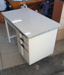 樂居二手家具 家電 全新中古傢俱賣場 CE0126AJ 四抽辦公鐵桌*辦公桌 書桌 電腦桌 工作桌 2手各式桌椅出清拍賣
