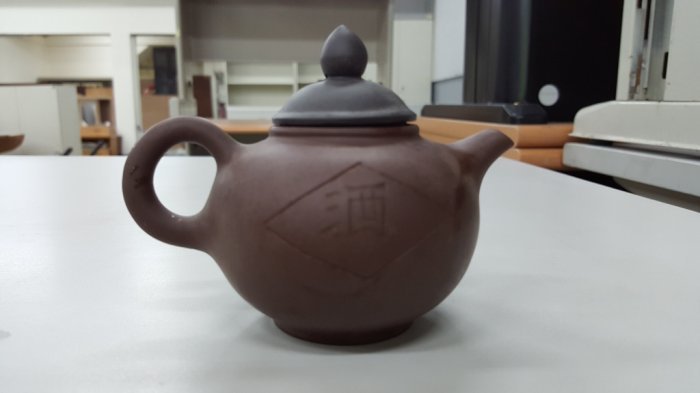 台中二手傢俱 樂居中古家具買賣 R1113GJJ*泡茶壺 茶具*仿古家具 雕刻藝品 書法字畫 花梨木家具 古董家具 檜木