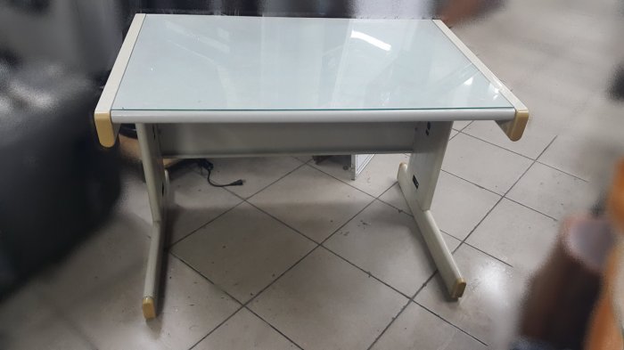 樂居二手家具 E907AJ 白面105公分OA桌*辦公桌 書桌 電腦桌 工作桌 辦公家具拍賣【全新中古傢俱家電賣場】
