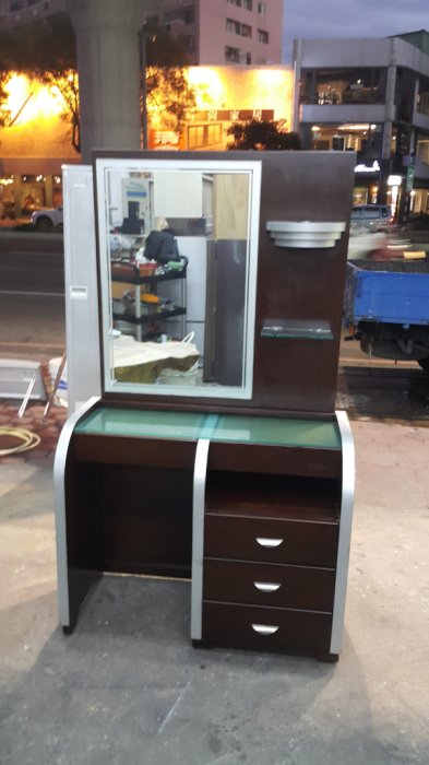 樂居二手家具 全新中古傢俱賣場 B1223CJJ*蘿莉多功能化妝台 化妝桌 梳妝台 鏡台 二手家具買賣/床組/床墊